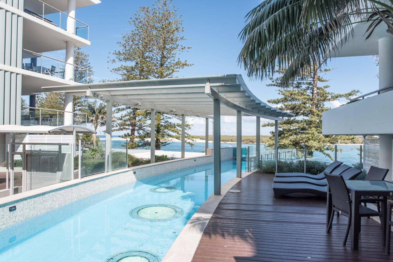 Rumba Beach Resort Caloundra Exteriör bild The pool at the W Hotel