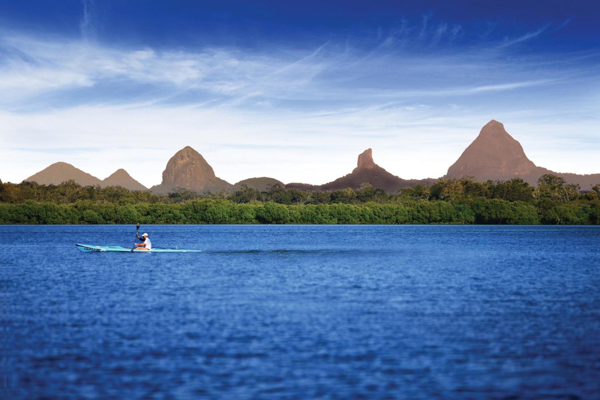 Rumba Beach Resort Caloundra Exteriör bild The Three Brothers