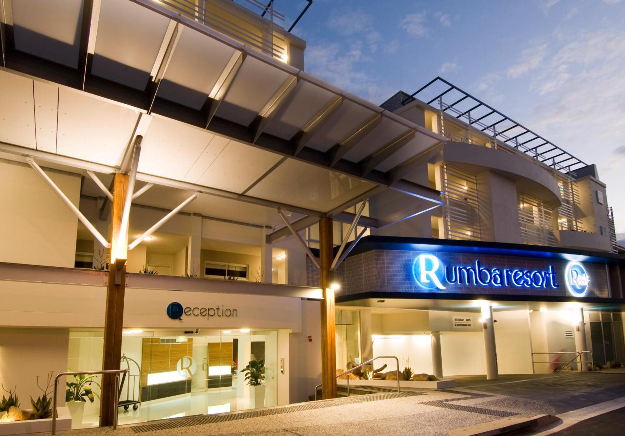 Rumba Beach Resort Caloundra Exteriör bild The hotel's entrance
